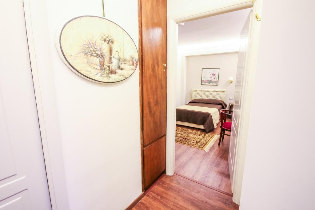 96 Guest House Reggio di Calabria Værelse billede