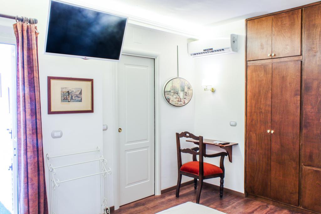 96 Guest House Reggio di Calabria Værelse billede